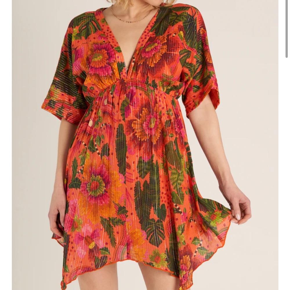 En Creme Floral V-Neck Dress
